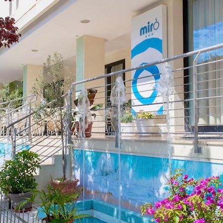 Hotel Miro カットーリカ エクステリア 写真