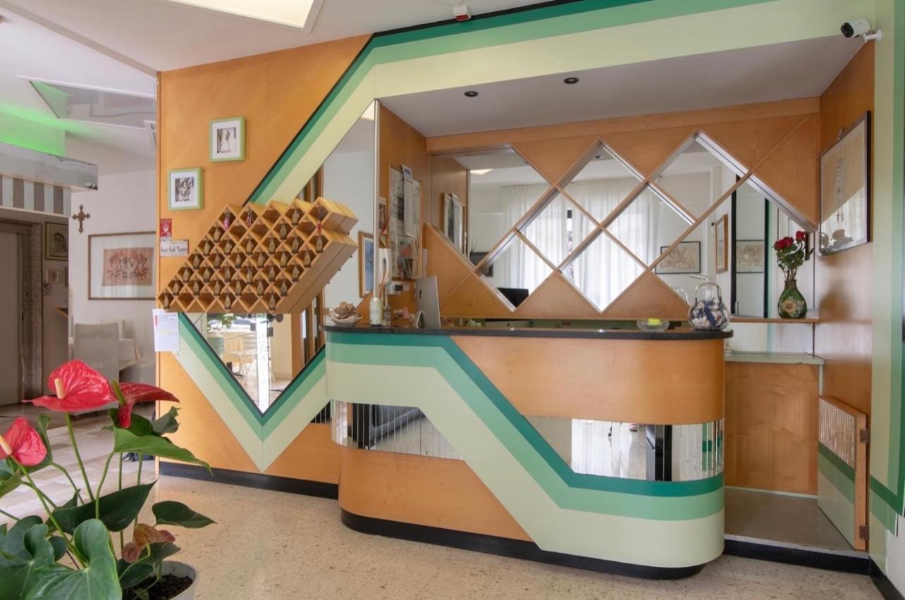 Hotel Miro カットーリカ エクステリア 写真